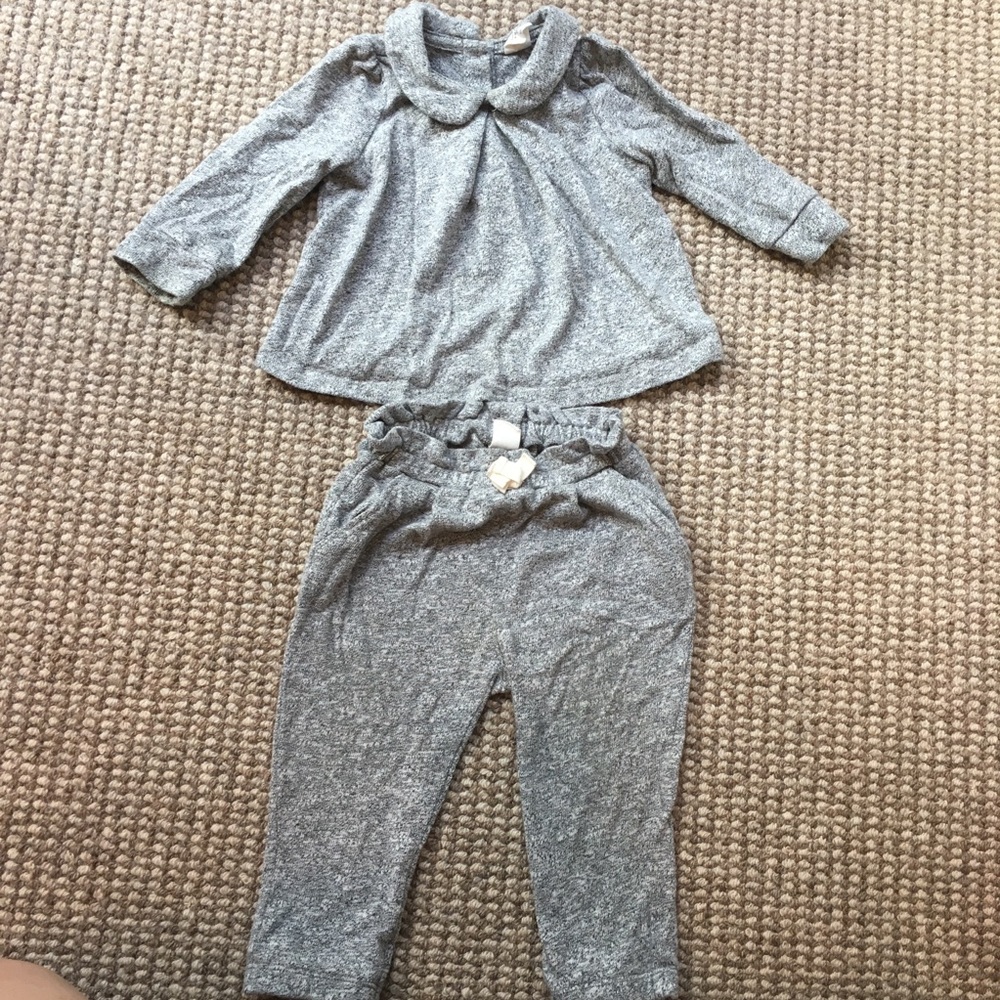 Baby Gap warm & cozy gray knit top/pants set 6-12M